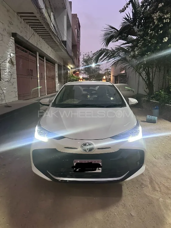Toyota Yaris Sedan 2024 for Sale in Karachi Image-1