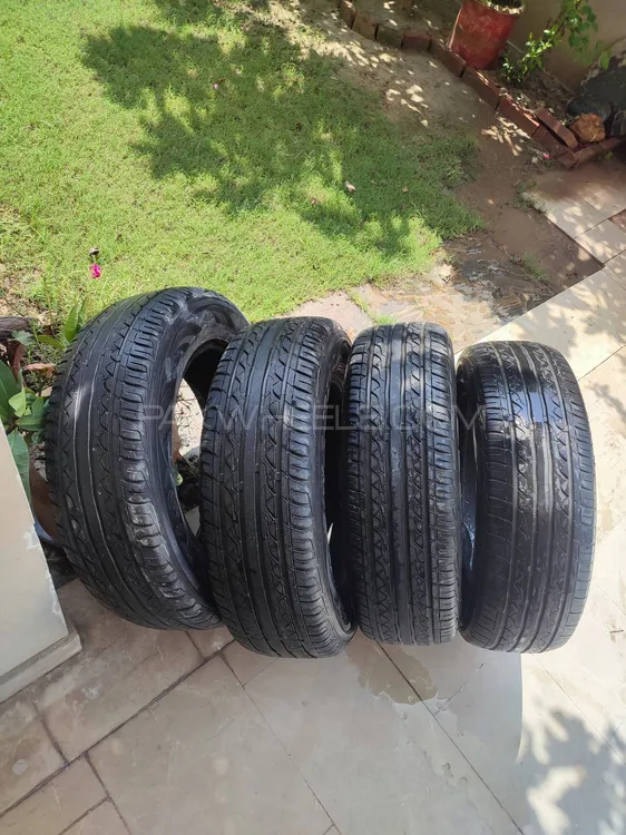 4 tyres for sale for corolla gli and honda city Image-1