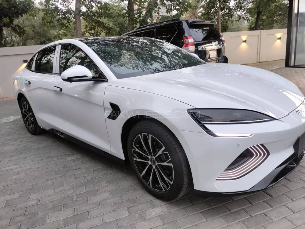 BYD Seal 2025 for Sale in Faisalabad Image-1