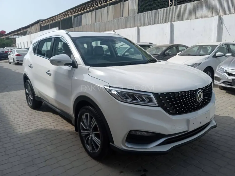 DFSK Glory 580 2025 for Sale in Islamabad DFSK Glory 580 2025 for Sale in Islamabad Image-4