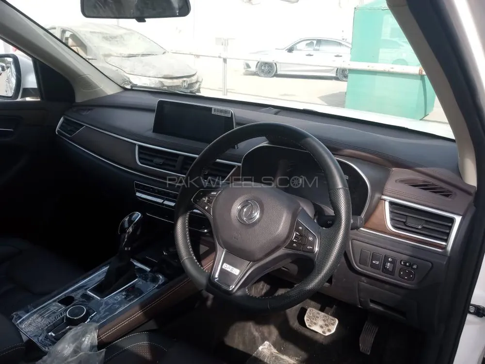 DFSK Glory 580 2025 for Sale in Islamabad DFSK Glory 580 2025 for Sale in Islamabad Image-6
