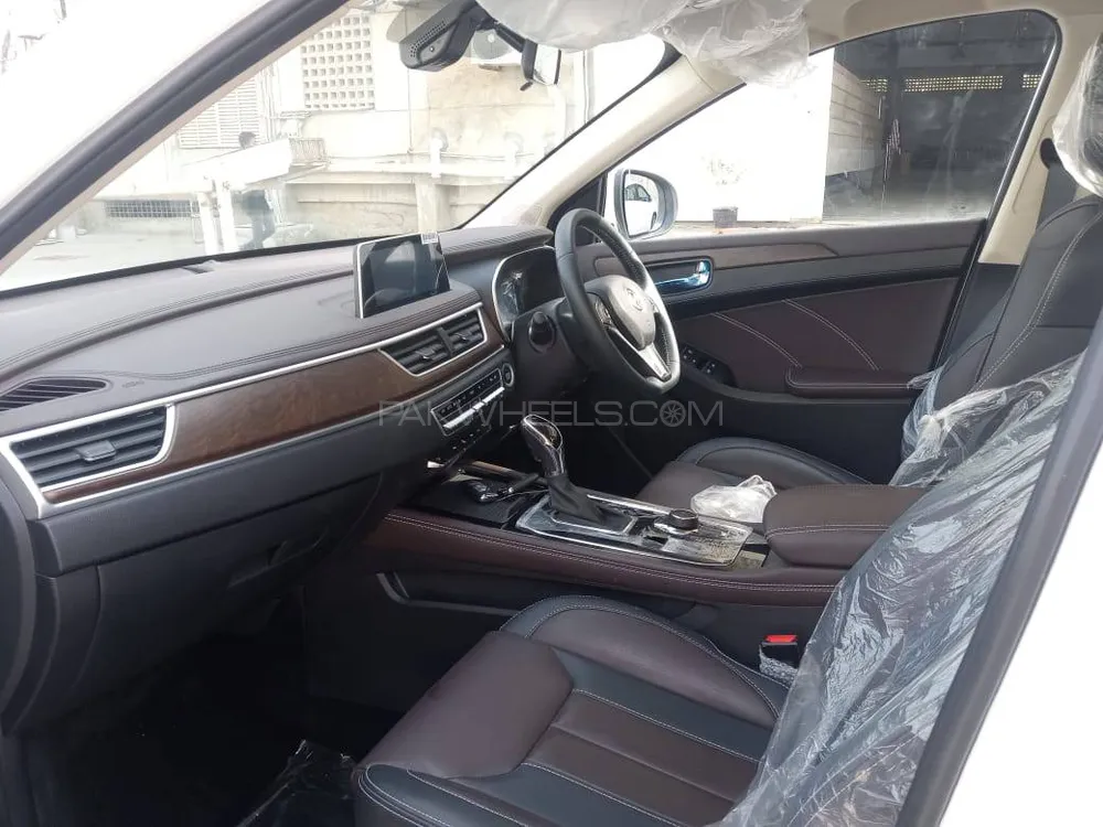 DFSK Glory 580 2025 for Sale in Islamabad DFSK Glory 580 2025 for Sale in Islamabad Image-7
