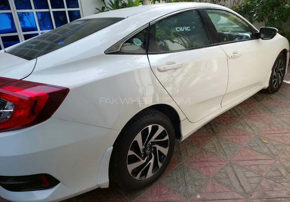 Honda Civic 2018 for Sale in Karachi Image-1