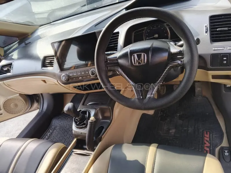 Honda Civic 2010 for Sale in Sarai alamgir Image-1