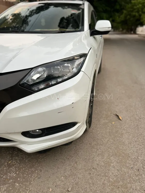 Honda Vezel 2015 for Sale in Karachi Image-1