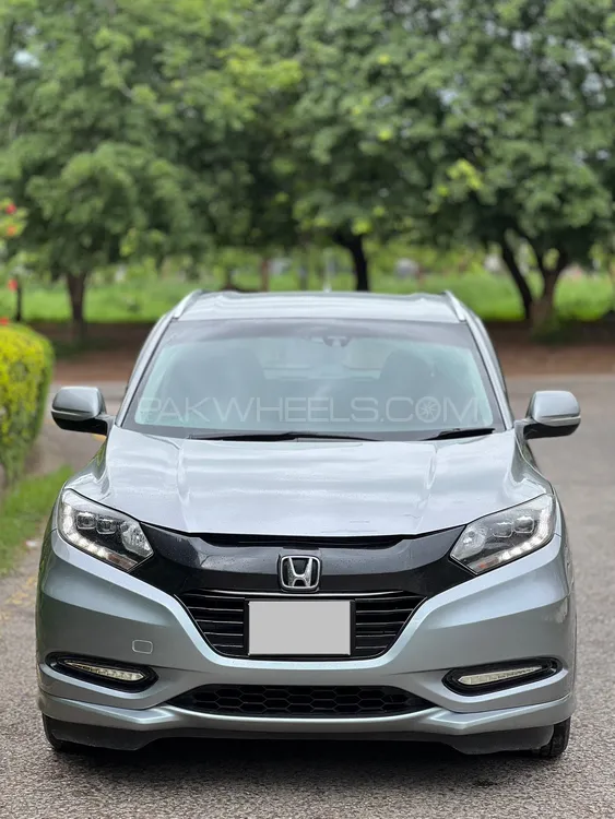 Honda Vezel 2016 for Sale in Islamabad Image-1