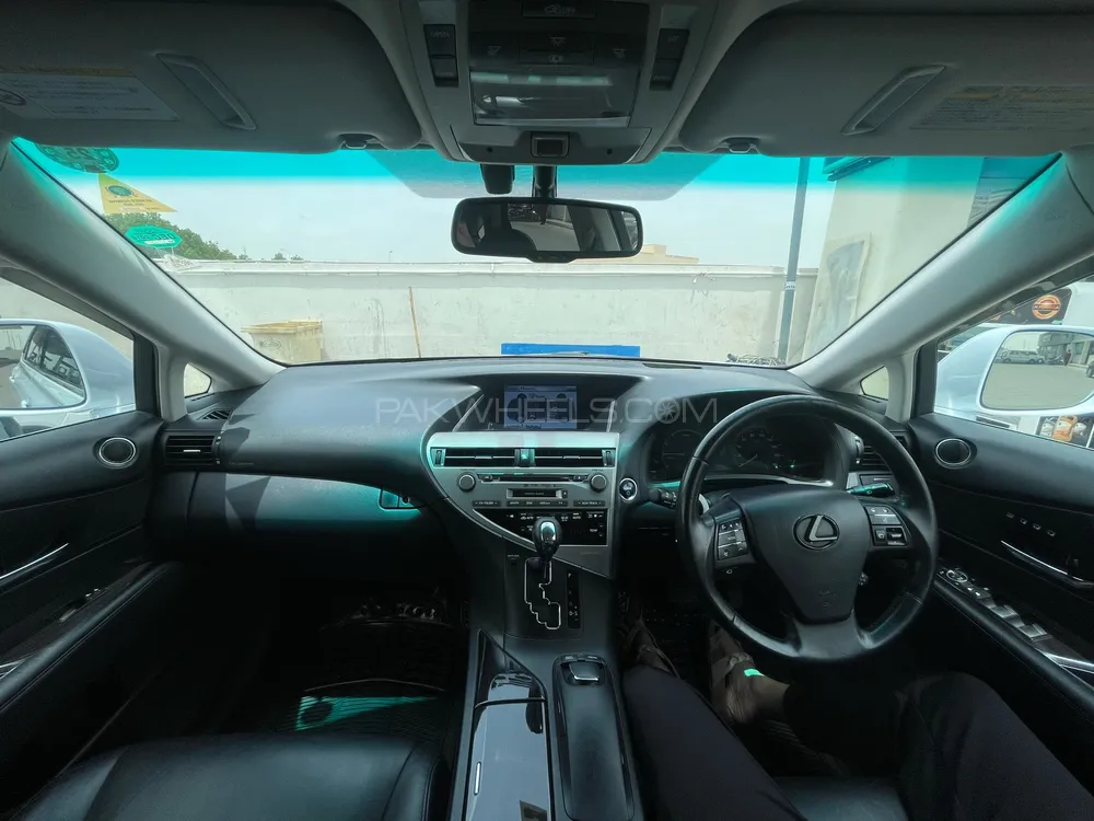 لیکزس آر ایکس سیریز 2011 for Sale in کراچی لیکزس آر ایکس سیریز 2011 for Sale in کراچی Image-9