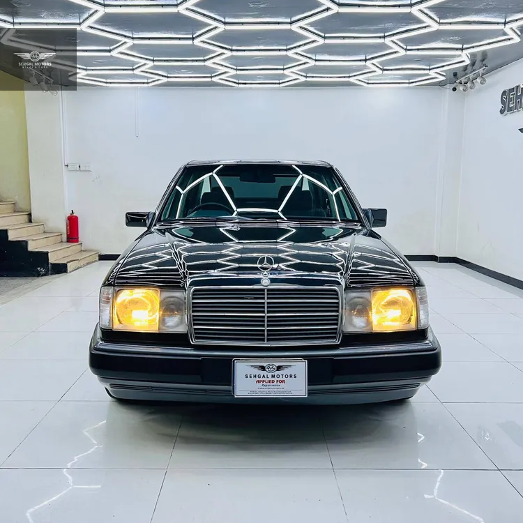 Mercedes Benz E Class 1993 for Sale in Islamabad Image-1