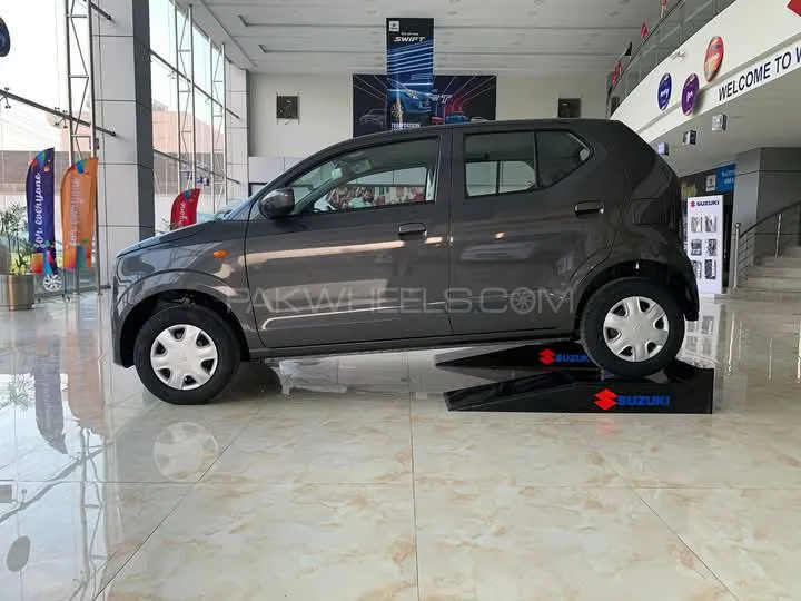 Suzuki Alto 2025 for Sale in Karachi Image-1