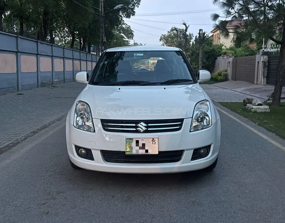 Suzuki Swift 2015 for Sale in Lahore Image-1