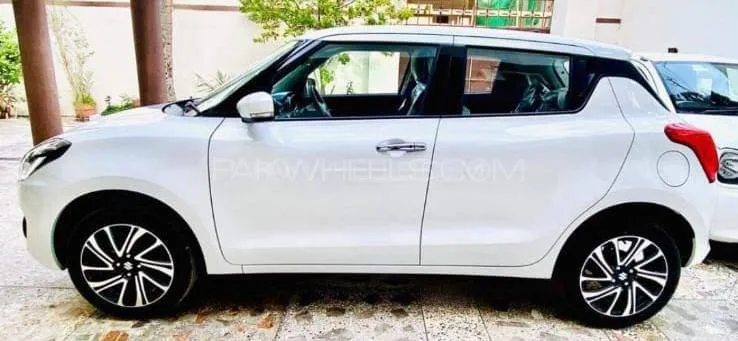 سوزوکی سوئفٹ 2025 for Sale in کراچی Image-1