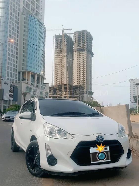 Toyota Aqua 2015 for Sale in Karachi Image-1
