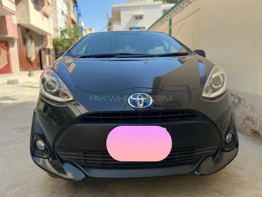 Toyota Aqua 2018 for Sale in Karachi Image-1