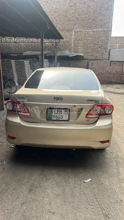 Toyota Corolla 2013 for Sale in Peshawar Image-1