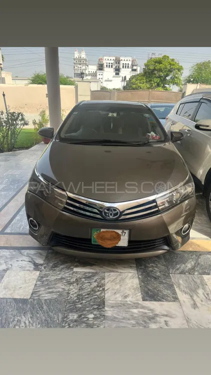 Toyota Corolla 2017 for Sale in Faisalabad Image-1