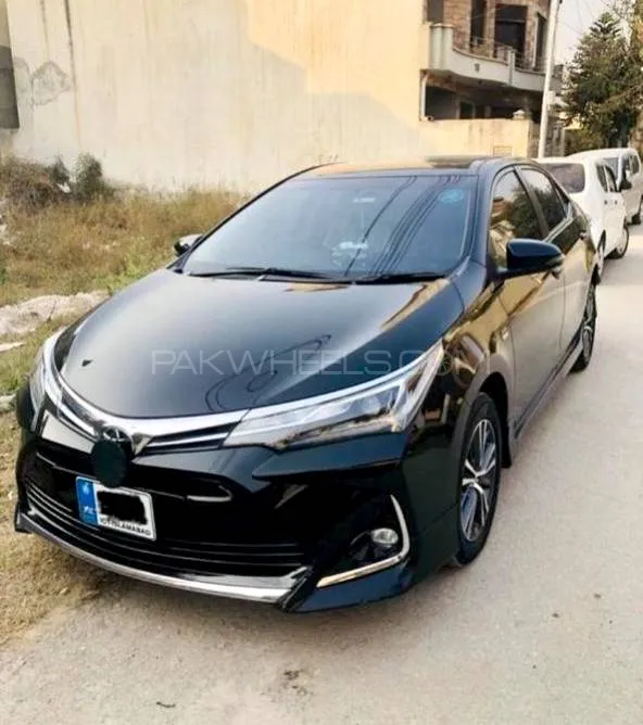Toyota Corolla 2019 for Sale in Islamabad Image-1