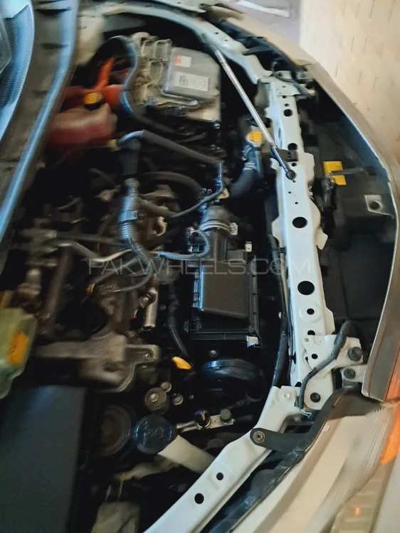 Toyota Corolla Axio 2014 for Sale in Peshawar Image-1