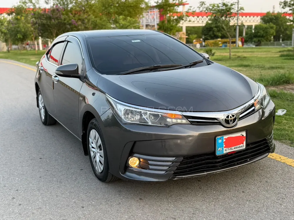 Toyota Corolla 2017 for Sale in Islamabad Image-1