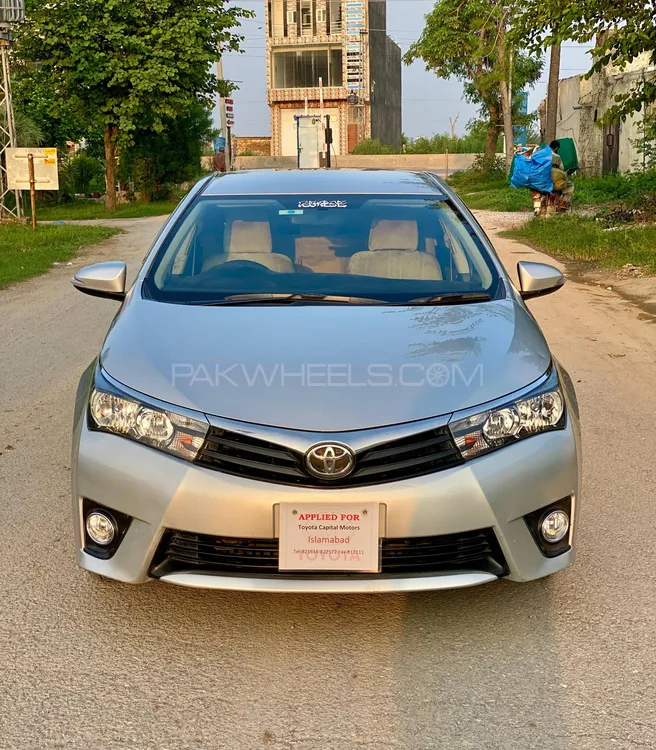 Toyota Corolla 2017 for Sale in Islamabad Image-1