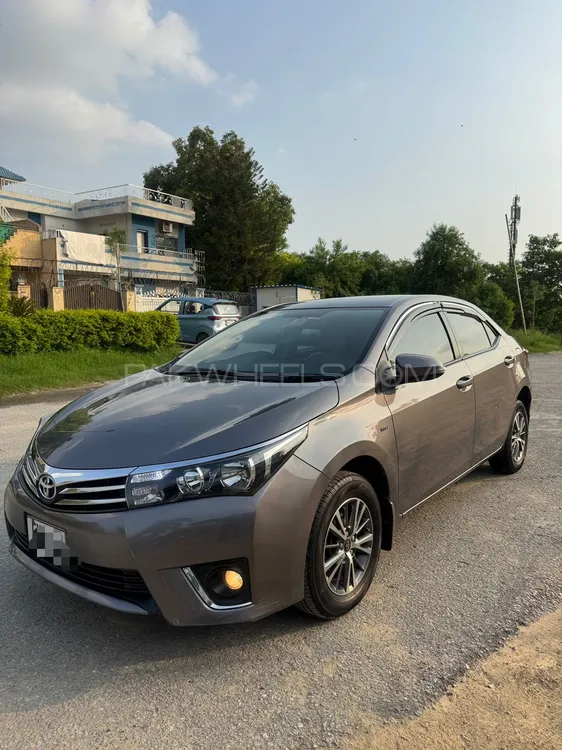 Toyota Corolla 2015 for Sale in Islamabad Image-1