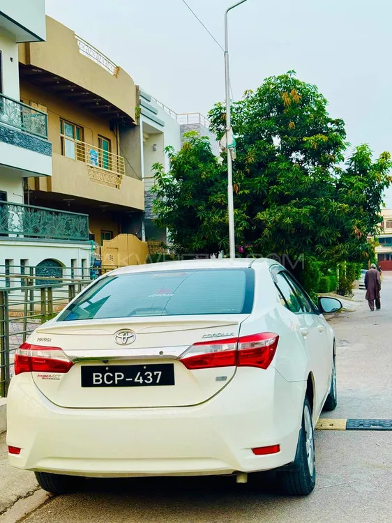 Toyota Corolla 2015 for Sale in Islamabad Image-1