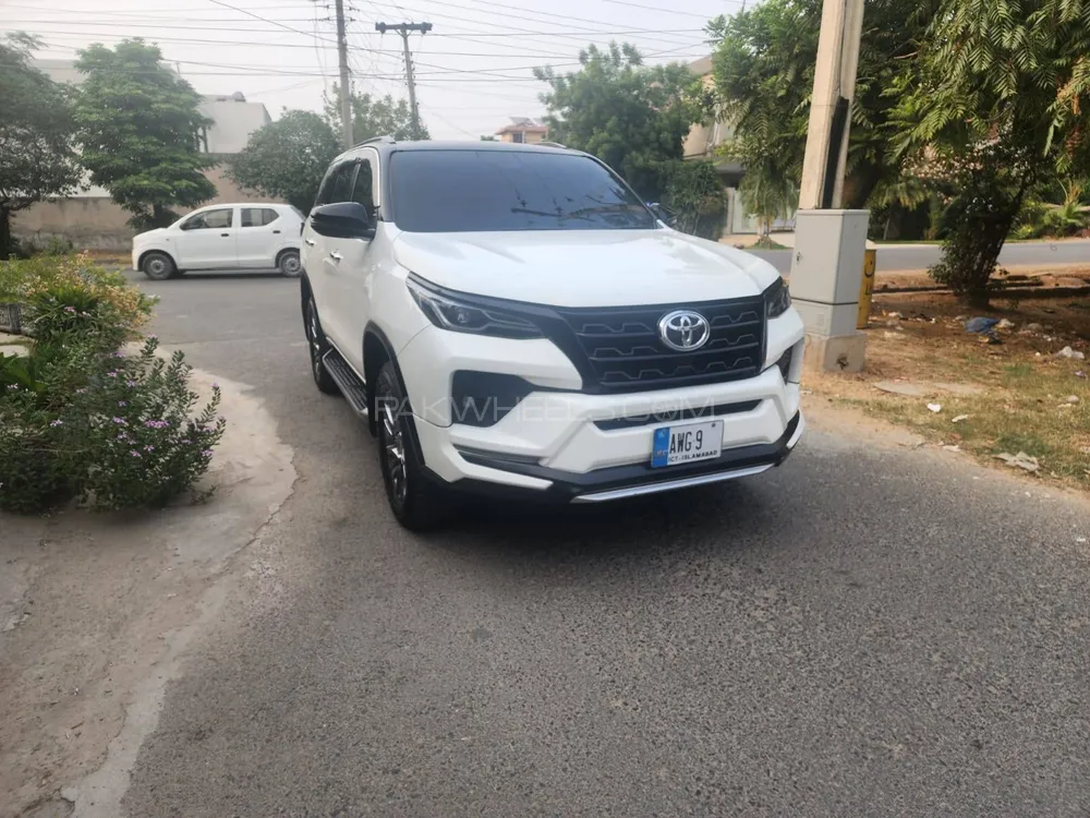 Toyota Fortuner 2021 for Sale in Lahore Image-1