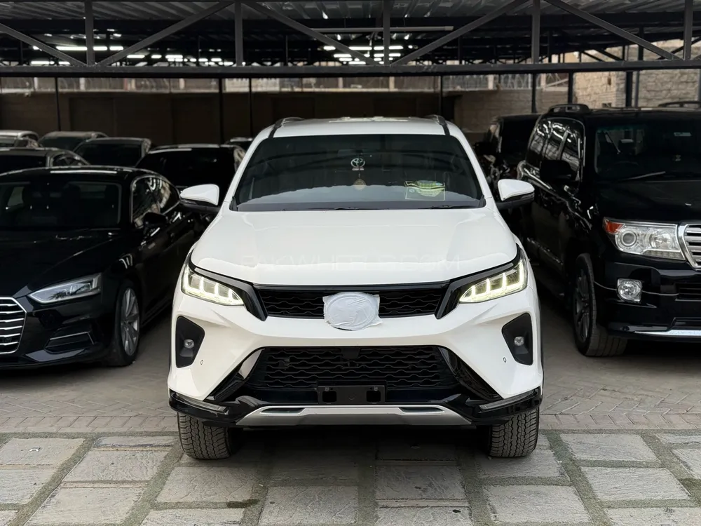 Toyota Fortuner 2023 for Sale in Karachi Image-1
