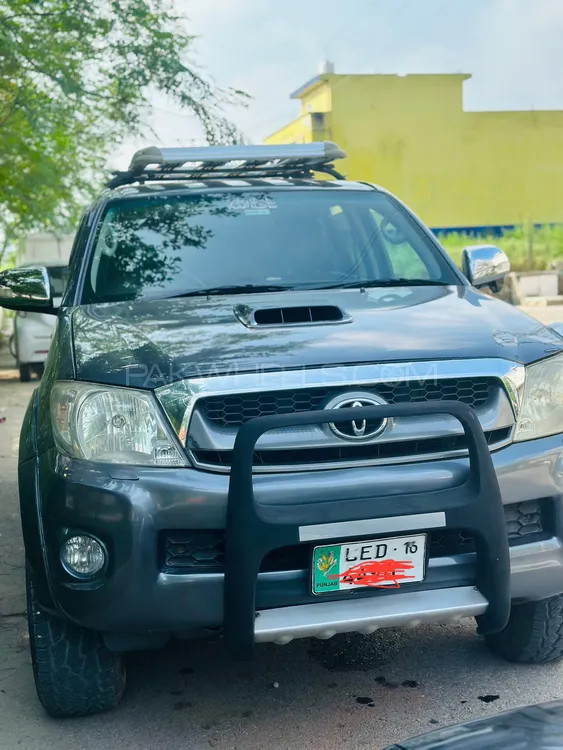 Toyota Hilux 2009 for Sale in Islamabad Image-1