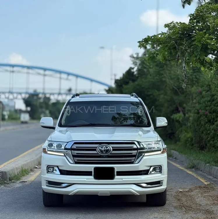 Toyota Land Cruiser 2016 for Sale in Lahore Image-1