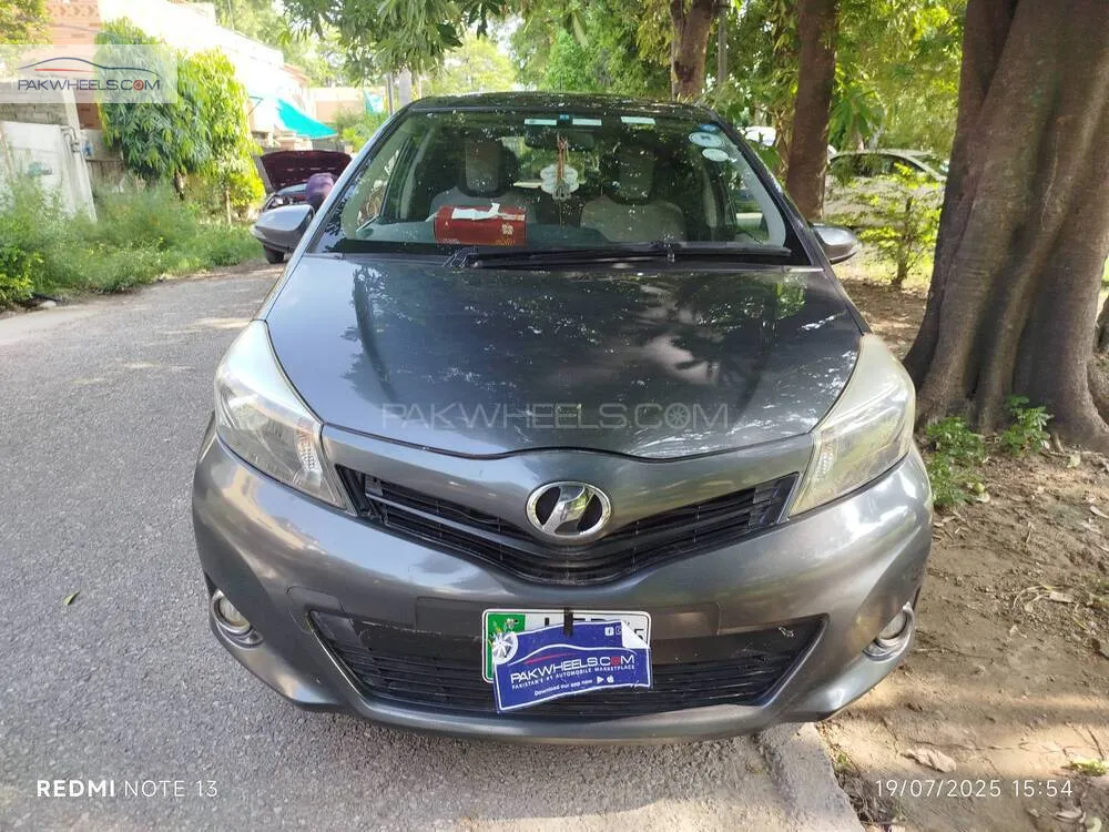 Toyota Vitz 2011 for Sale in Lahore Image-1