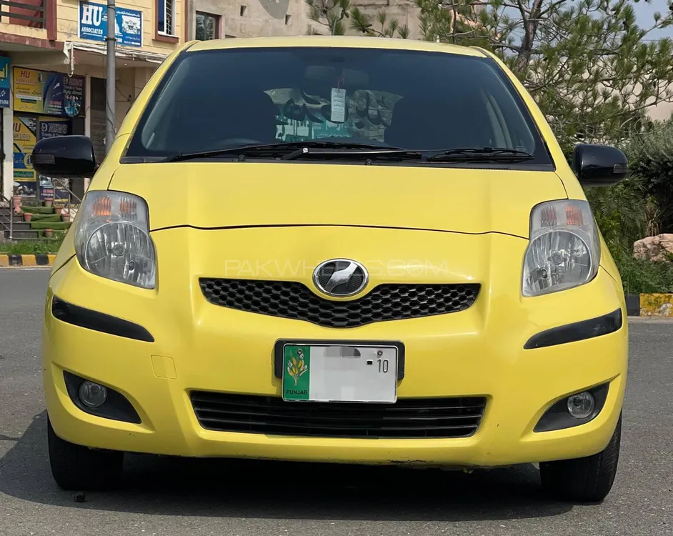 Toyota Vitz 2009 for Sale in Faisalabad Image-1