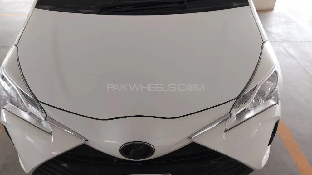 Toyota Vitz 2018 for Sale in Karachi Image-1