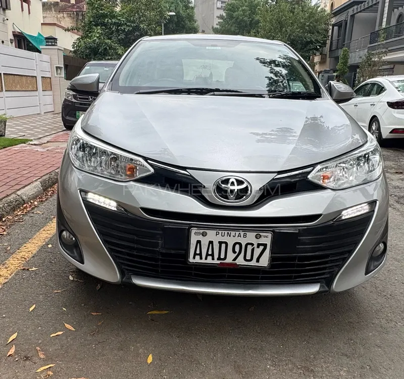 Toyota Yaris Sedan 2020 for Sale in Lahore Image-1