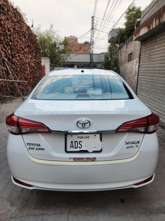 ٹویوٹا یارس سیڈان 2021 for Sale in اوکاڑہ Image-1