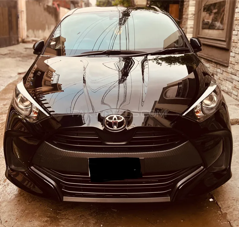 Toyota Yaris Hatchback 2021 for Sale in Lahore Image-1