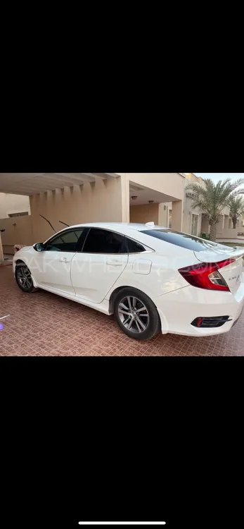 Honda Civic 2018 for Sale in Hyderabad Image-1