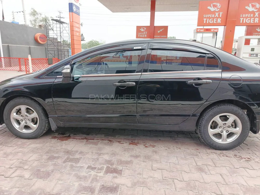Honda Civic 2009 for Sale in Jhang Image-1