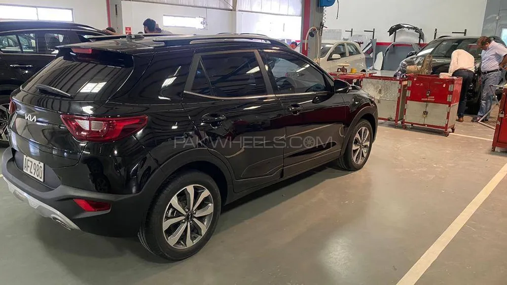 KIA Stonic 2021 for Sale in Multan Image-1
