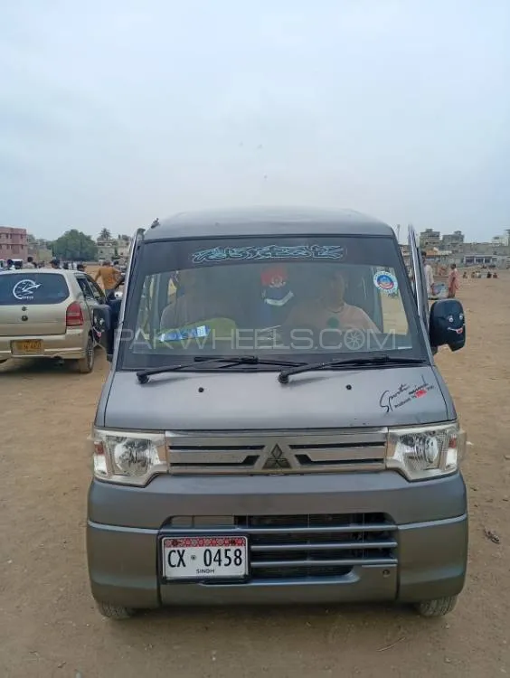 Mitsubishi Minicab 2013 for Sale in Karachi Image-1