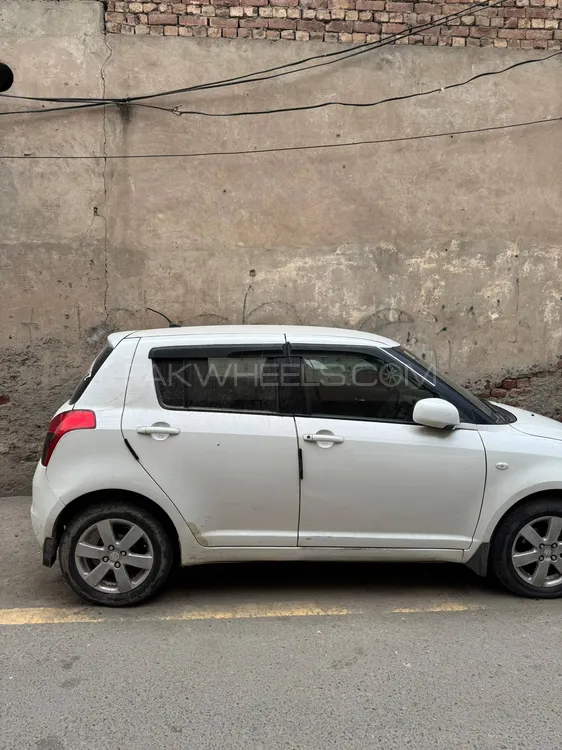 Suzuki Swift 2013 for Sale in Lahore Image-1