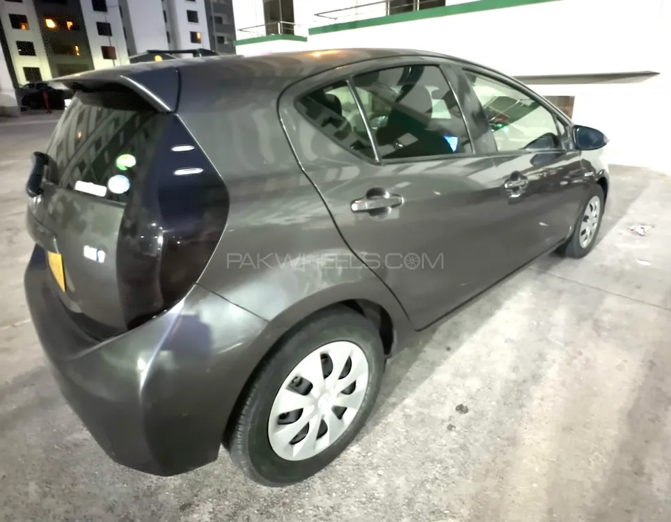 Toyota Aqua 2013 for Sale in Islamabad Image-1