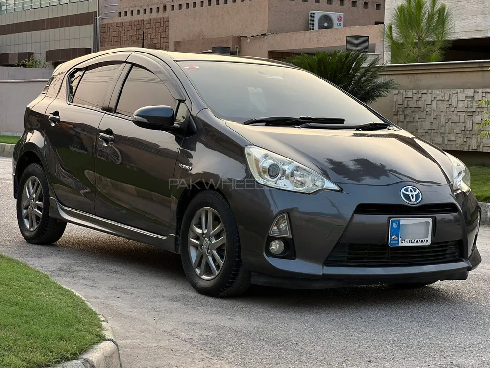 Toyota Aqua 2012 for Sale in Peshawar Image-1