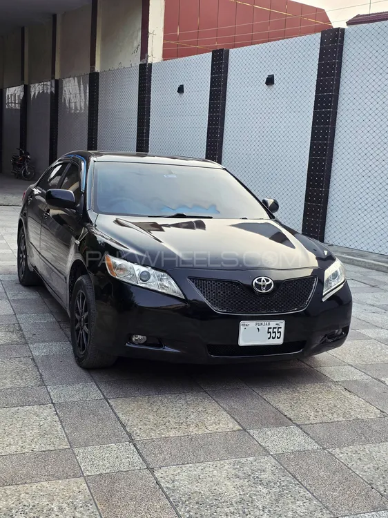 Toyota Camry 2007 for Sale in Mardan Image-1