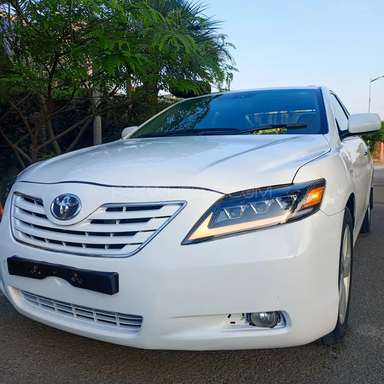 Toyota Camry 2007 for Sale in Lahore Image-1