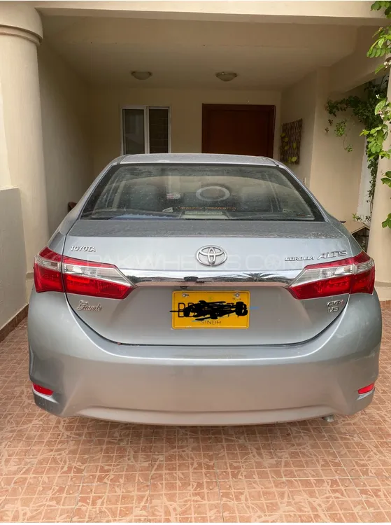 Toyota Corolla 2015 for Sale in Karachi Image-1