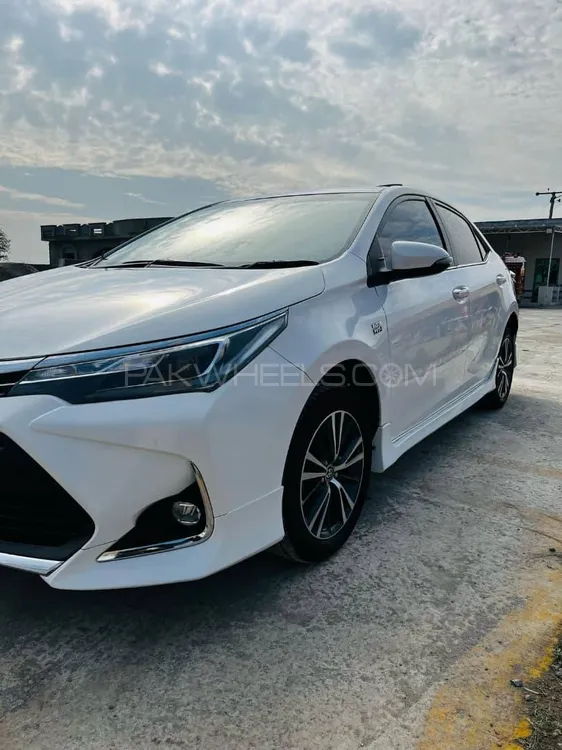 Toyota Corolla 2021 for Sale in Mardan Image-1
