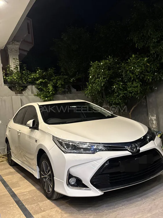 Toyota Corolla 2022 for Sale in Lahore Image-1