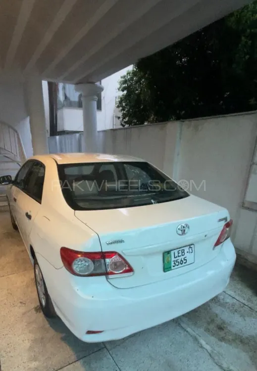 Toyota Corolla 2013 for Sale in Lahore Image-1
