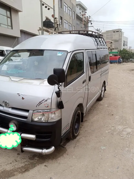 Toyota Hiace 2010 for Sale in Karachi Image-1