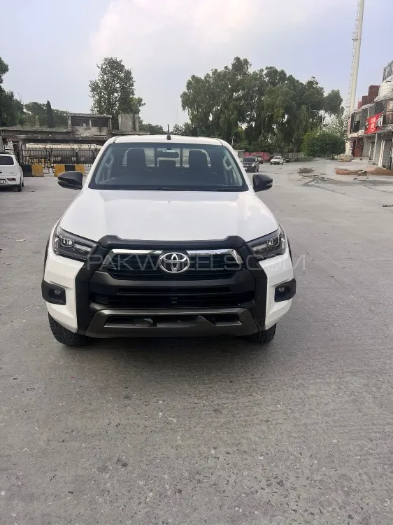 Toyota Hilux 2023 for Sale in Islamabad Image-1